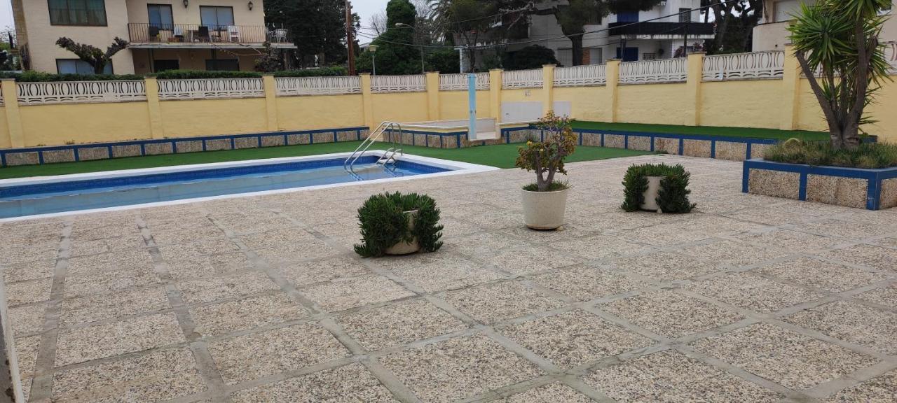 Acogedor Estudio En La Playa, Con Vistas Al Mar, Y Piscina Comunitaria Sant Salvador Zewnętrze zdjęcie